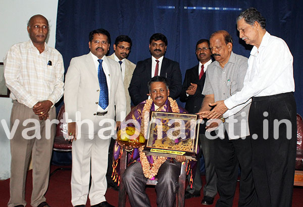 ವರ್ಗಾವಣೆಗೊಂಡ ನ್ಯಾಯಾಧೀಶರುಗಳಿಗೆ ಬೀಳ್ಕೊಡುಗೆ